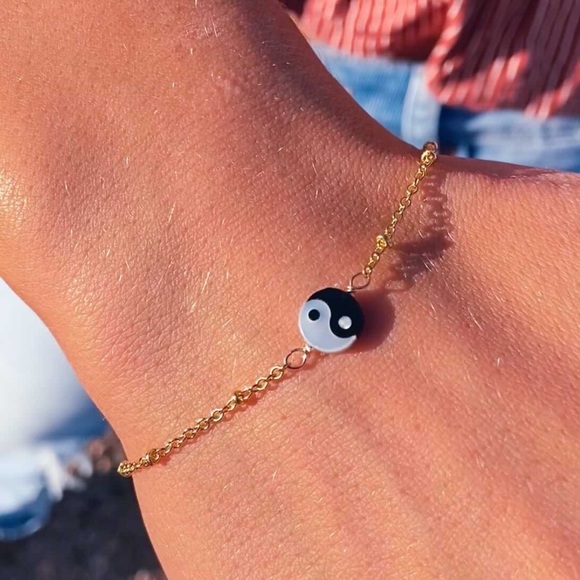 Ruby Wyld Jewelry - *LAST ONE* 14k Gold Filled + Pearl Yin Yang Bracelet